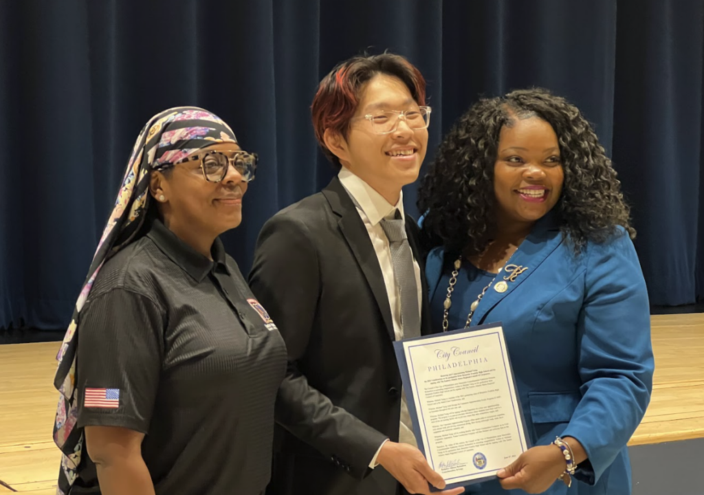 High school valedictorian signs with carpenters union apprenticeship